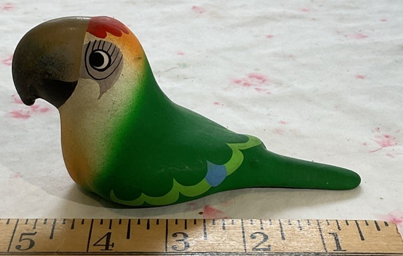 Vintage Gloria a Dios Painted Macaw Parrot Figurines Costa Rica Signed