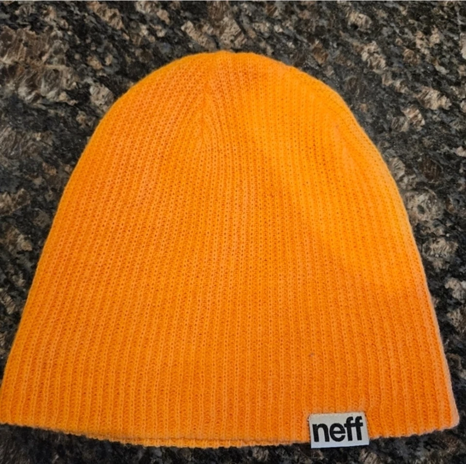 Sombrero de invierno naranja unisex Neff Foto 2 de 4