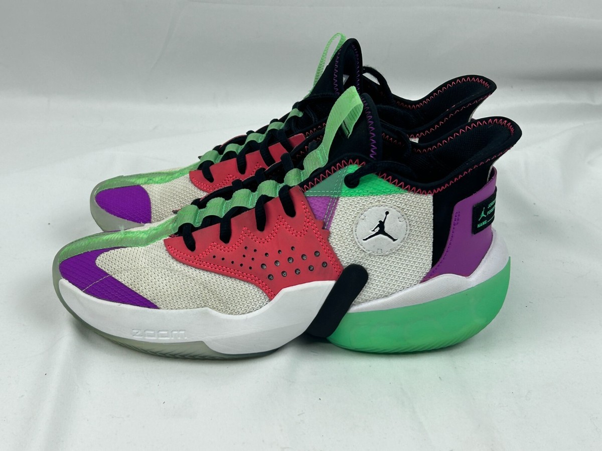Size 8.5 - Jordan React Elevation White Hyper Violet for