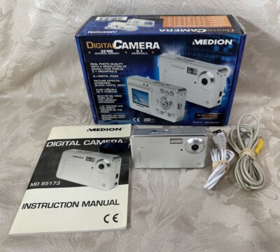 Medion Digital Camera MD 85173 Silver 32mb Internal