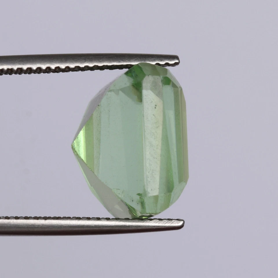 15 Carat Square Cut Light Green Color Lab Created Amethyst Gemstone For Jewelry - Image 3 of 4