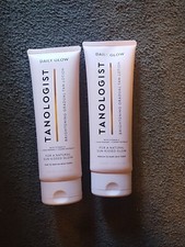 2 TANOLOGIST BRIGHTENING GRADUAL TAN LOTION FAIR TO MEDIUM SKIN TONES 8.45 OZ