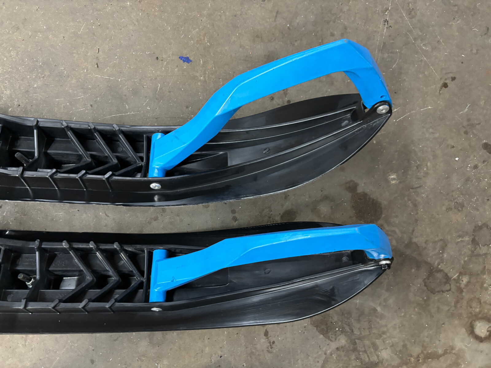 Skidoo Pilot DS2 skis Summit 500ss renegade GTX GSX Mountain xrs Back