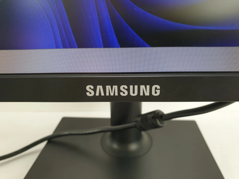 Samsung SyncMaster S22C450BW 22" TFT PC Monitor 1680 x 1050 HD DVI VGA - Bild 2 von 4