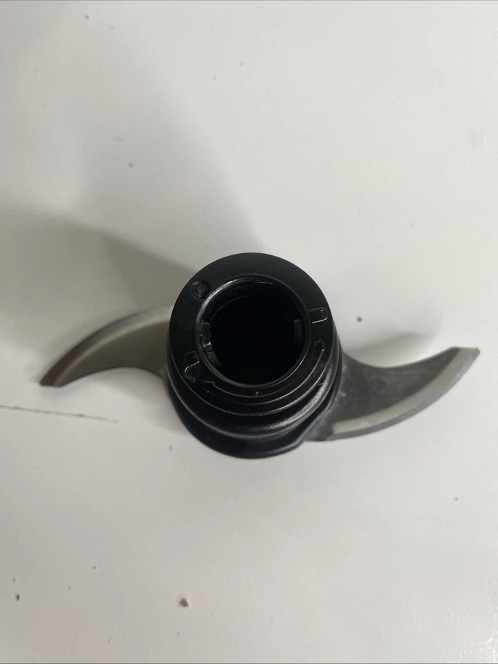 Black + Decker 8-Cup Food Processor FP4200B FP4100B Stainless Steel S Blade - Image 2 of 4