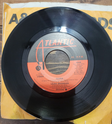 Laura Branigan Gloria / Living A Lie 45 RPM 7'' Single Atlantic