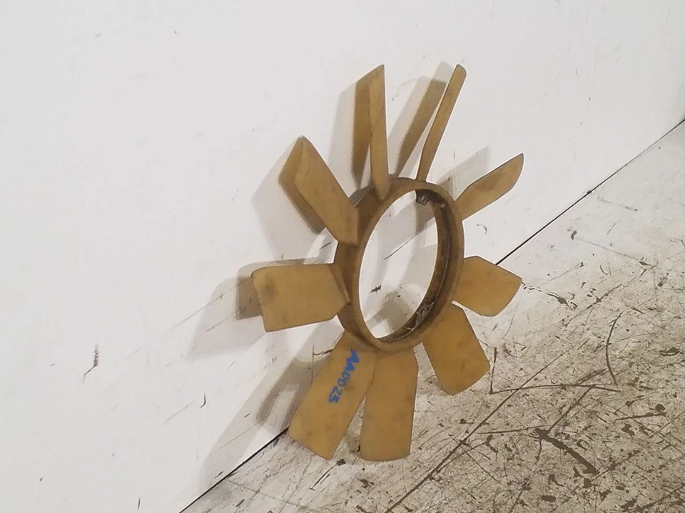 Hoja del ventilador del motor de refrigeración | Se adapta a Mercedes Benz 300E 300SE 1986-1993 Foto 2 de 4