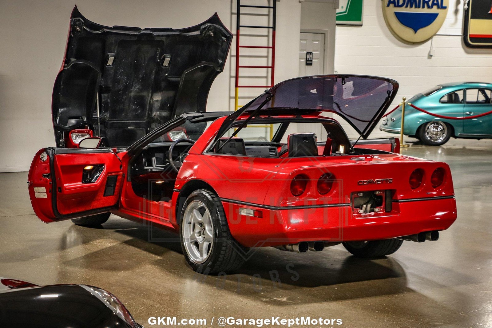 1987 Red Chevrolet Corvette   | C4 Corvette Photo 4