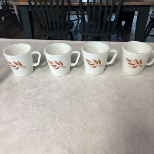 Vintage 4 PYREX 1410 Mugs Autumn Harvest Wheat D Handle