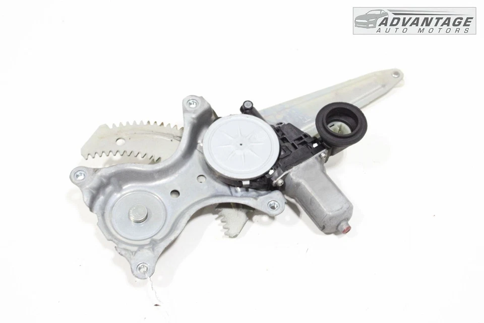 TOYOTA COROLLA IM 2017-2018 regulador de ventana de puerta lateral trasera izquierda y motor OEM Foto 3 de 4