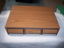 BROWN WOODGRAIN STORAGE CASE FOR CASSETTE TAPES HOLDS 42 TAPES 21