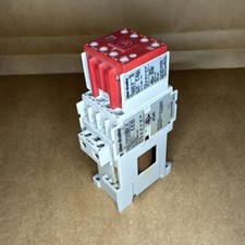 Allen Bradley 700S-CF620DJC Safety Relay 700-CF310D SER A , 100S-F SER B