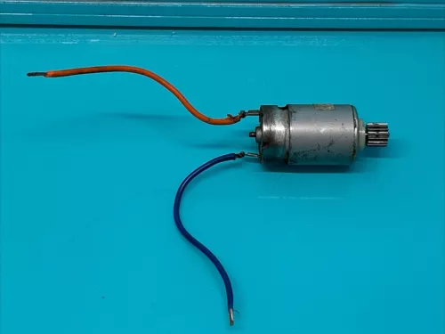 POWER WHEELS MOTOR 16T 16 TOOTH - Older Style  Jeep Tested And Works Vintage