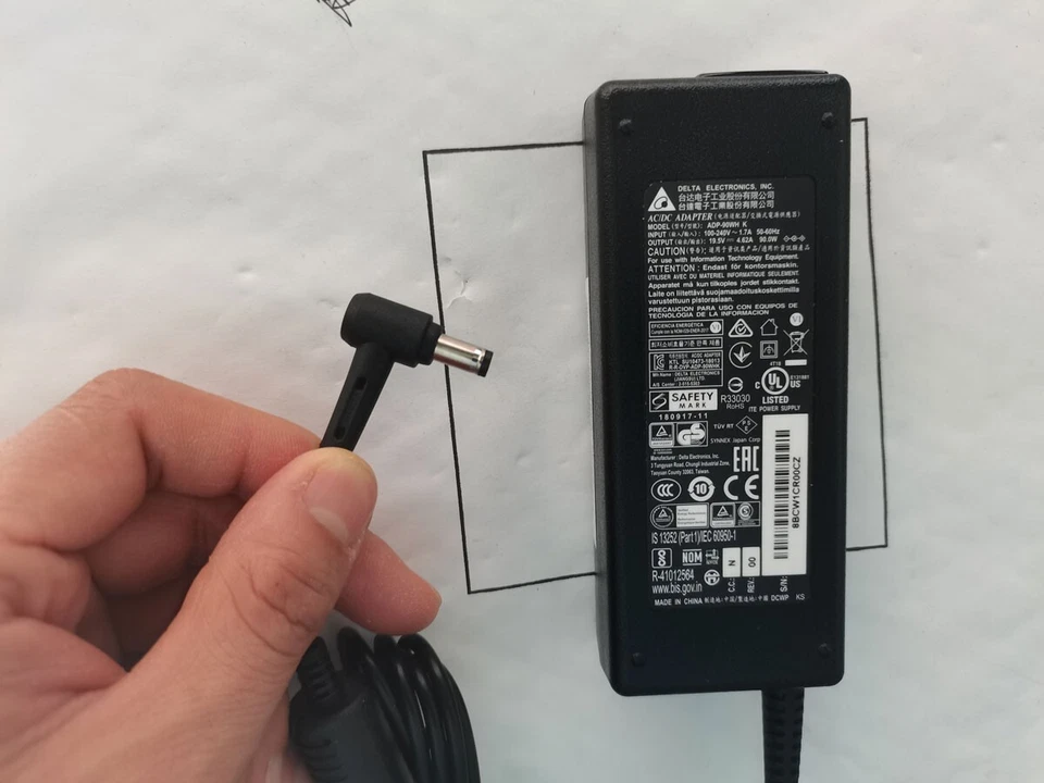 Adaptador Delta 19.5V 4.62A ADP-90WH K para Elo E413579/E572635 AIO 5.5mm 90WAC fabricante de equipos originales Foto 3 de 4