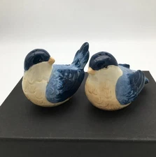 VINTAGE CERAMIC BLUEBIRD SALT & PEPPER SHAKERS