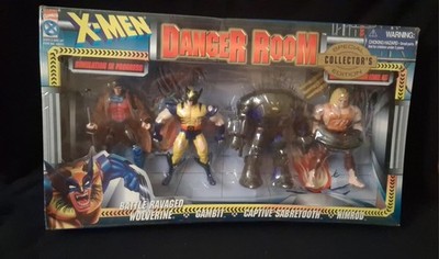 Toy Biz X-Men Danger Room Collector's Edition Set 1996 Wolverine Gambit