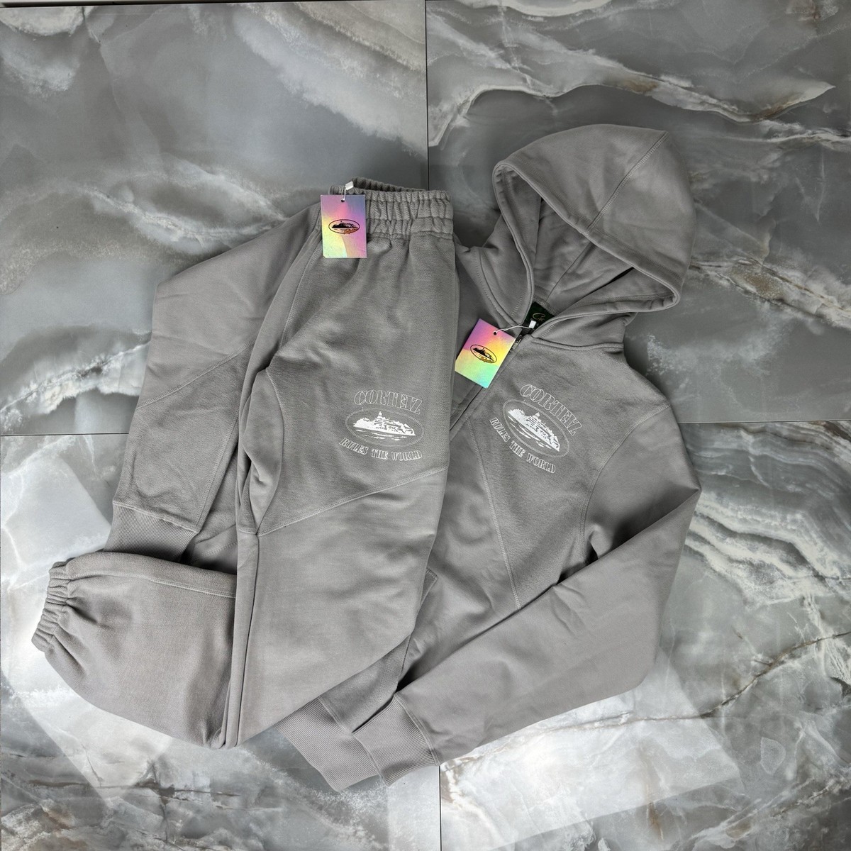 トップス Corteiz Superior e Tracksuit - Grey Tielag Corteiz Y2K Style Unisex Jogging Suit 2-Piece Set