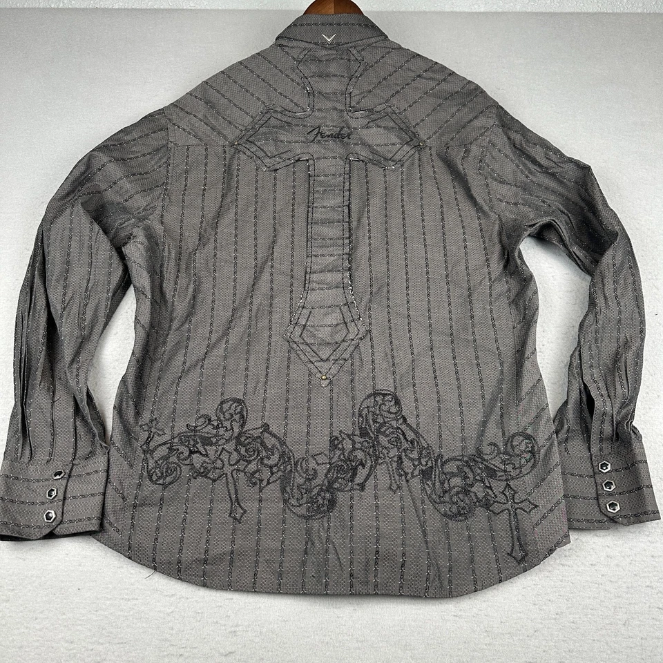 Camisa Fender Da Vinci Para Hombres XL Gris Perla A Presión Gótica Bordada Cruz Y2K Gótica Foto 4 de 4