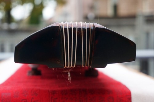 Chinese Antique Aged Fir Guqin 7-stringed Zither Instrument -- 收藏級古琴(百年杉木/竹節) - Picture 10 of 14