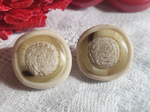 Lot De 2 Gros Boutons Vintage Argenté Et Résine Marron - Chaînette Incluse - Pied 2,8 Cm - Fabrication France