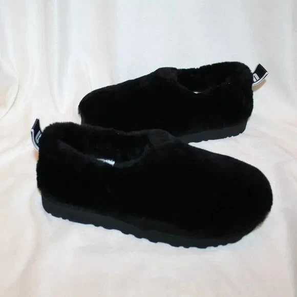 NIB UGG Women's Shearling Bootie Cozy Slippers Black 6 - Image 3 of 4