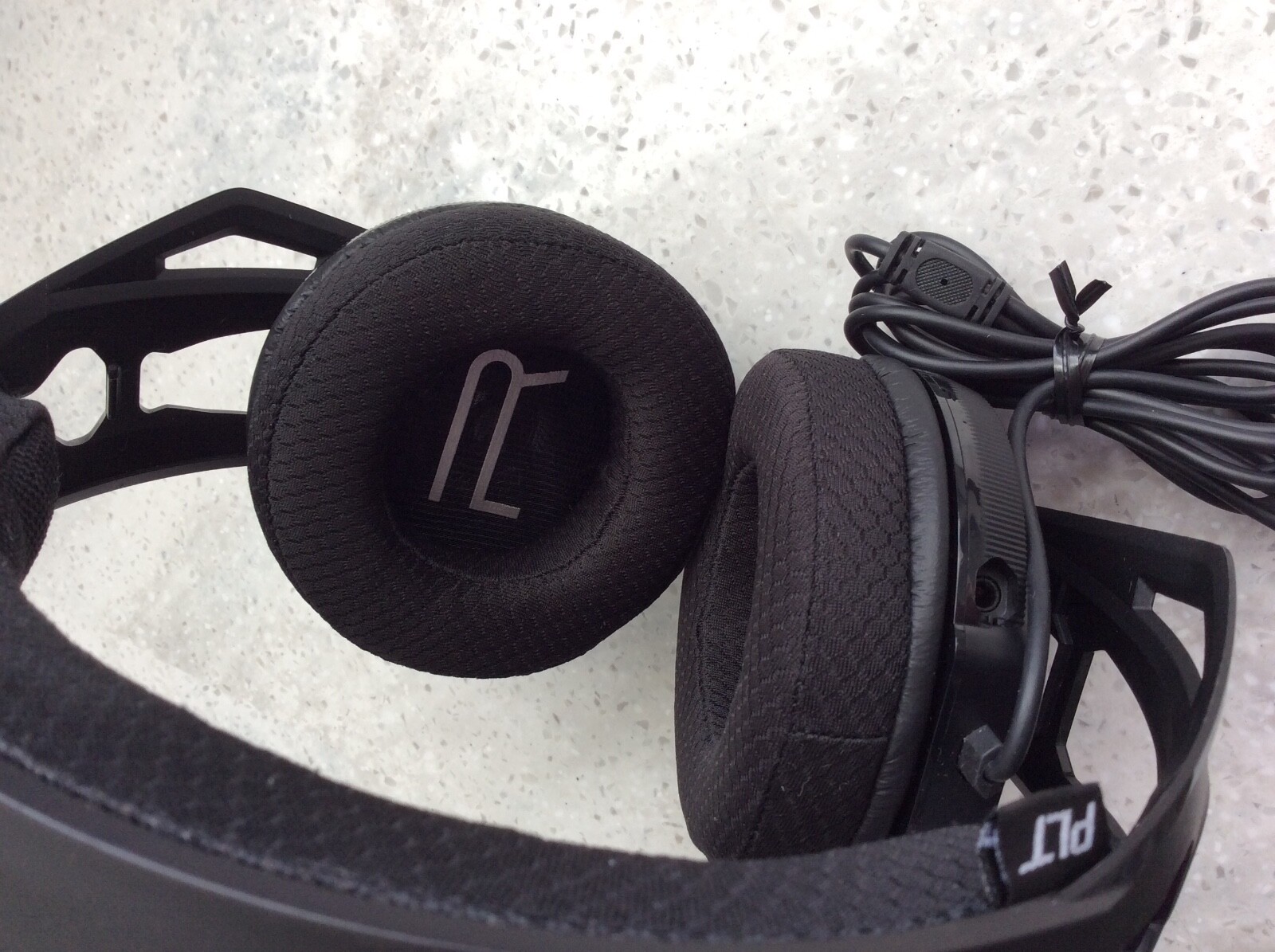 Plantronics RIG 400LX Black OverEar Gaming Headphones NO Mic FREE