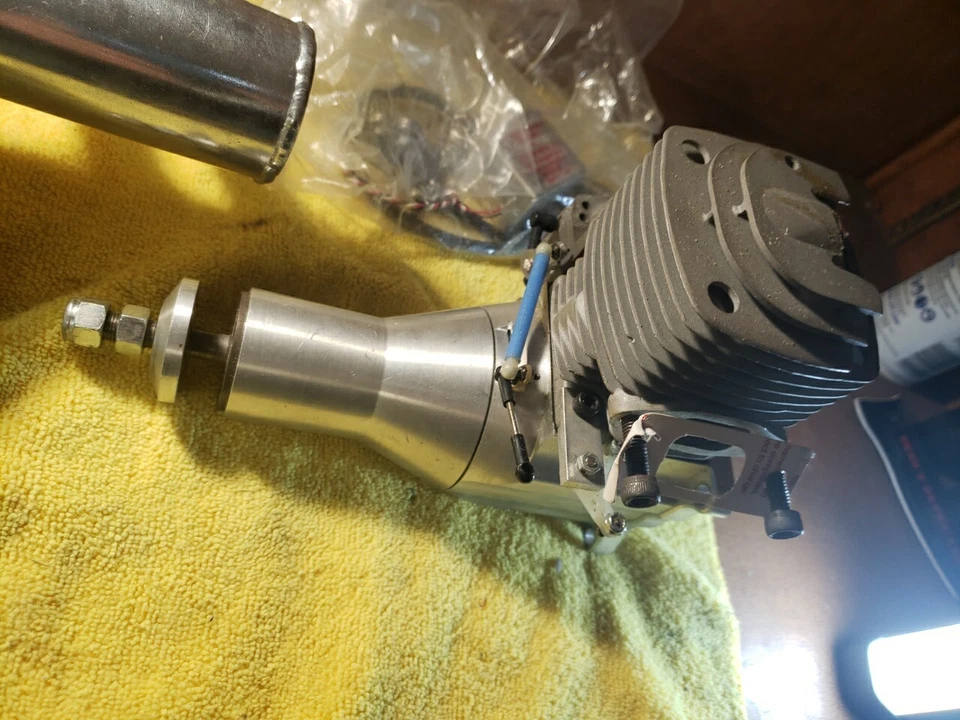 Husky Challenger 燃气电机 - 完整全新 — 第 2/4 张图片