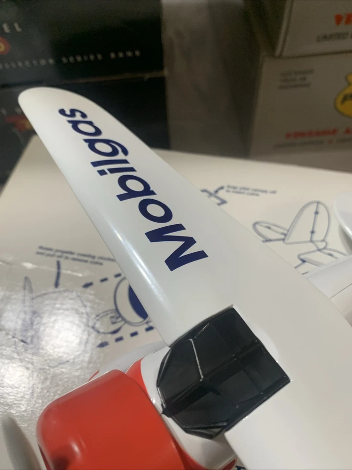 Banco de avión fundido a presión Mobilgas Collector Series de colección stock blanco #35013 nuevo en caja Foto 4 de 4