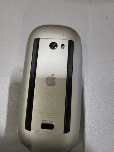 Apple Magic Mouse (Model A1296) - Wireless Bluetooth Mouse - Fully Working - Imagen 5 de 7