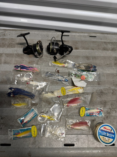 Vintage Fishing Lot Reels Lures Line Jigs Trolling Saltwater Freshwater Tackle