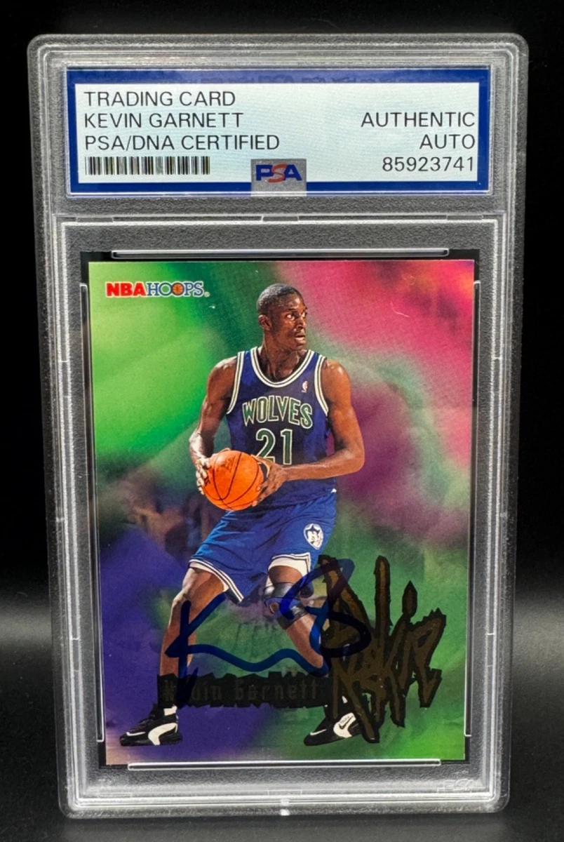 SkyBox Kevin Garnett Basketball Autographed Sports Trading Cards