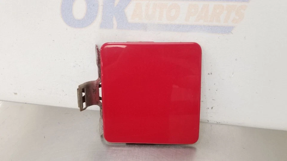 93 GMC TYPHOON FUEL FILLER DOOR GAS LID RED - Image 2 of 4