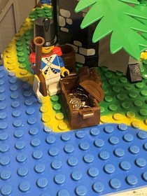 Legoland Pirate System Forbidden Island Vintage Lego Set Missing Figure & Boat