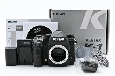 Cámara DSLR de fotograma completo SC:43.562 [N. COMO NUEVA] Pentax K-1 cuerpo negro de JAPÓN D048 - Imagen 1 de 4