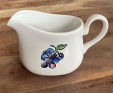 CORELLE FRUIT BASKET GRAVY BOAT 4  Tall x 6.5...