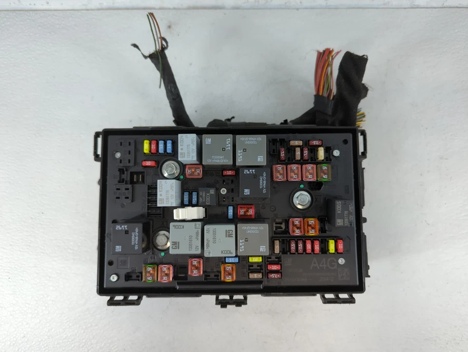 2013-2016 Buick Verano Fusebox Fuse Box Relay Module 22938539 NQPDL - Image 2 of 4