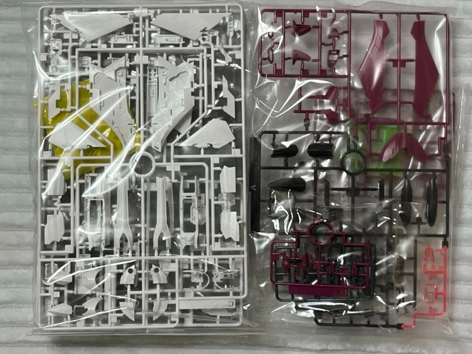 Macross delta VF-31C Siegfried Mirage Farina, Genus machines 1/72 Japanese Toy - Image 2 of 4