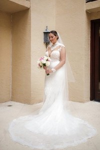 Berta Bridal Custom Wedding Gown Size 8 - professionally cleaned, Ready to Wear