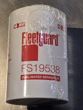 New Genuine Fleetguard FS19538 Fuel Water Separator