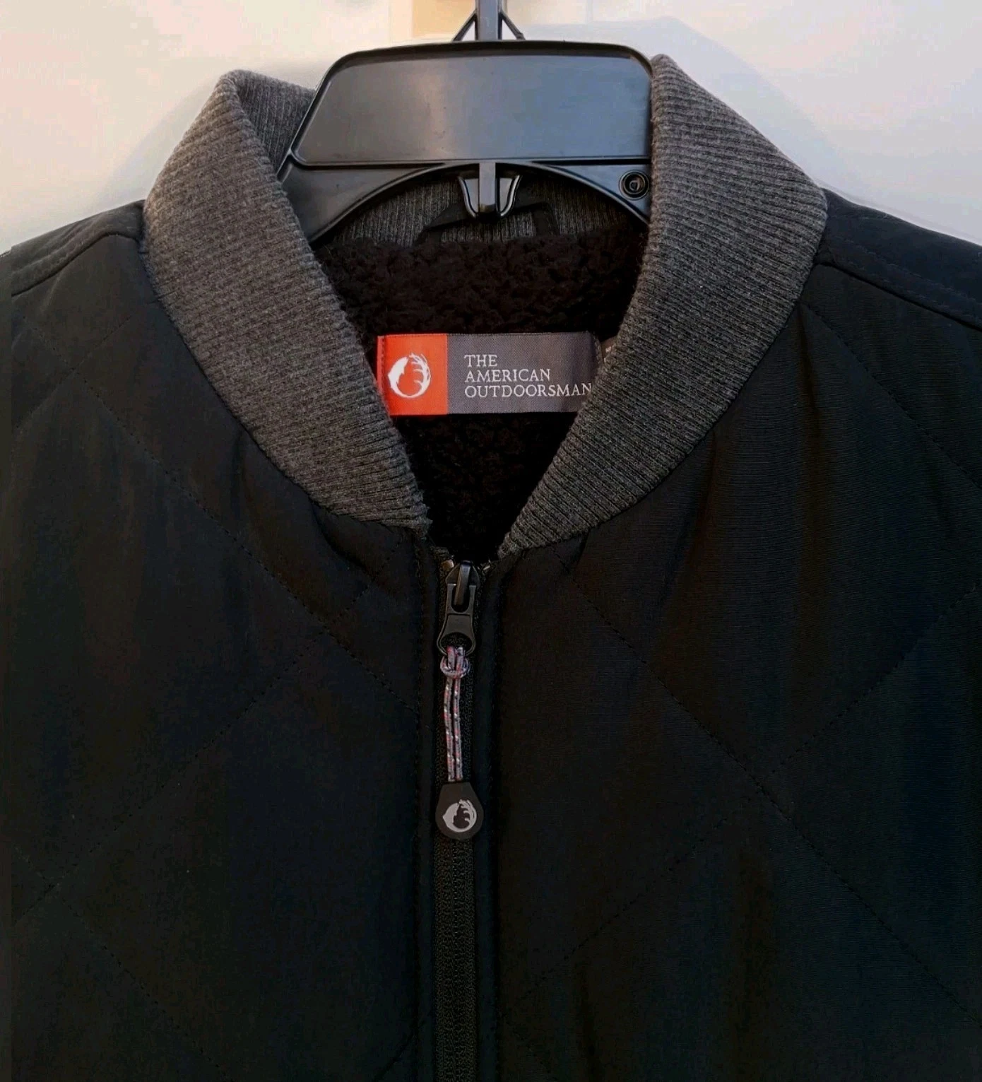 THE AMERICAN OUTDOORSMAN BONDED POLAR FLEECE FULL ZIP VEST Mens XL Black Quilted
Opens in a new wind
