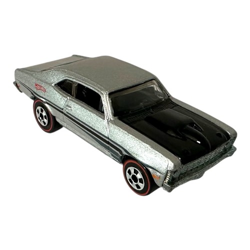 Vintage 2003 Hot Wheels '68 Chevy Nova Loose Diecast Car Redline