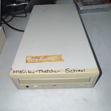 APPLE CD 600E EXTERNAL SCSI CD-ROM DISK DRIVE M3958 W/POWER CORD *READ