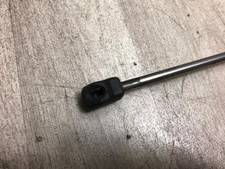 Verin de hayon / de capot Volkswagen NEW BEETLE