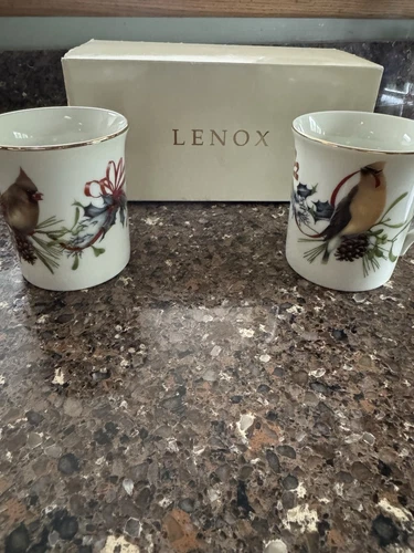 WINTER GREETINGS Lenox PORCELAIN Mugs, BIRDS On Both Sides In UNUSED Condition!