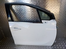 Porte avant et accessoires Peugeot 208