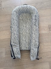 DockATot Deluxe Baby Lounger   Neutral Spotted Print