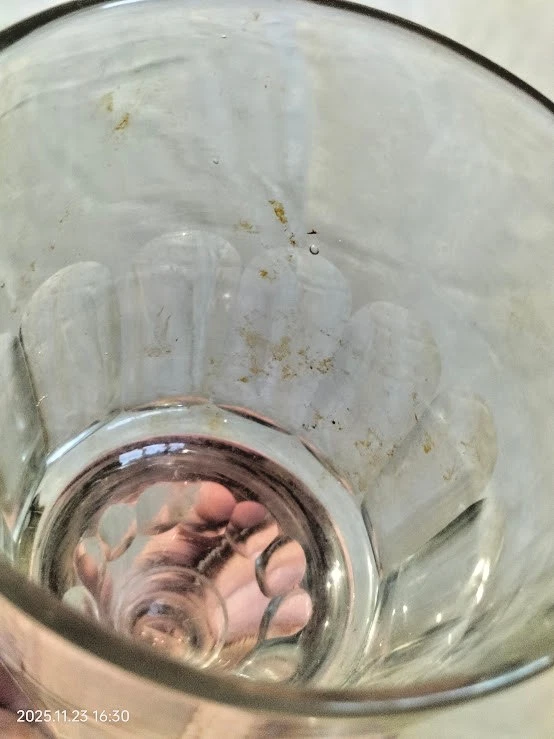 Beau Verre à Absinthe Ancien à Réservoir , Facettes Meulées. - Photo 3/4