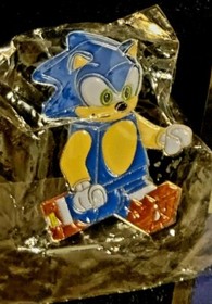 SDCC 2023 LEGO EXCLUSIVE ENAMEL PINS, BRICKBUSTER MEMBER CARD & COMICON PIN SET
