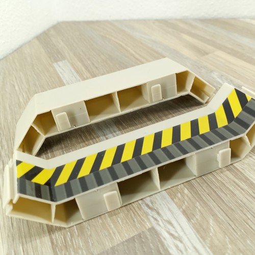 Battle Bots Hexbug Arena Corner Walls Replacement Parts - Picture 3 of 3