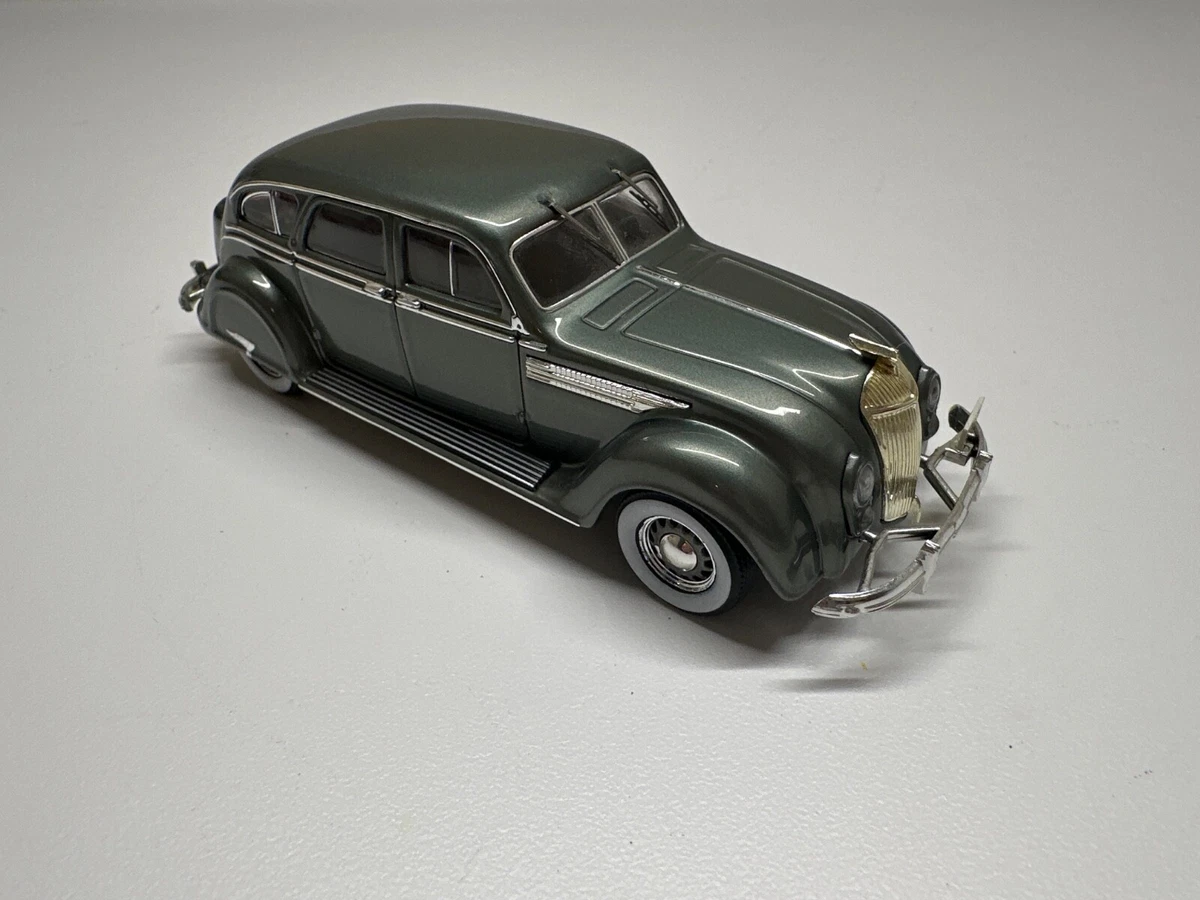Modèle Réduit Chrysler Stratus 1998 1:43 - Collection "Voitures Mémorables Mexique", Marque Ixo/Altaya, Neuf Sous Vitrine